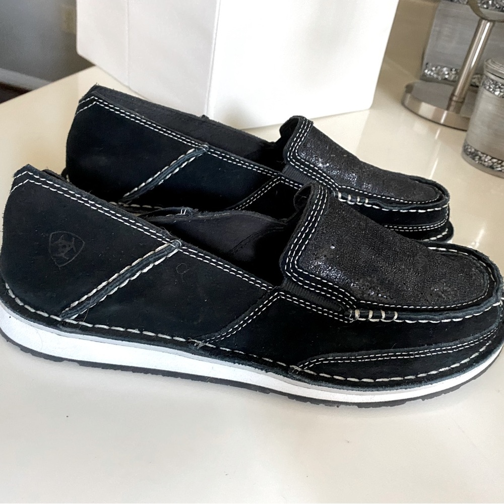 Ariat Cruisers
